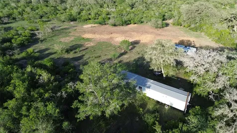 6104 Lucas Road Goliad TX 77963