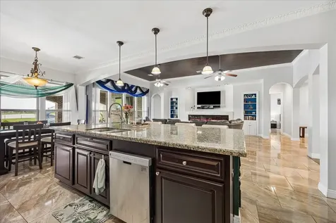 527 Lily Lane Rosharon TX 77583