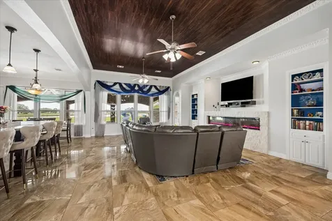 527 Lily Lane Rosharon TX 77583