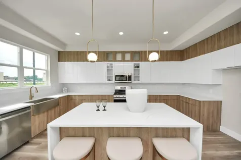 2016 Blodgett Street Houston TX 77004