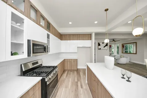 2016 Blodgett Street Houston TX 77004