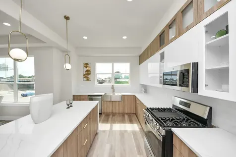 2016 Blodgett Street Houston TX 77004