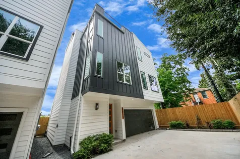 2016 Blodgett Street Houston TX 77004
