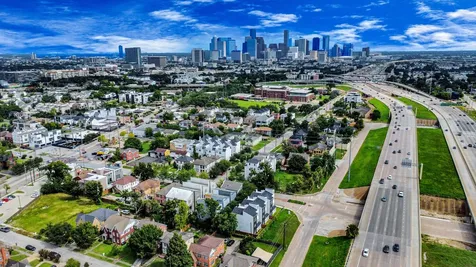 2016 Blodgett Street Houston TX 77004