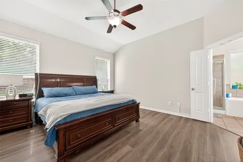 8 Landscape Court Conroe TX 77301