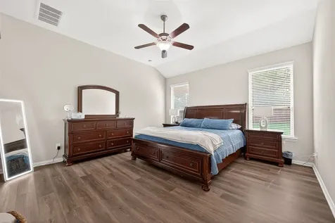8 Landscape Court Conroe TX 77301