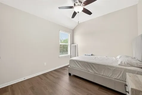 8 Landscape Court Conroe TX 77301