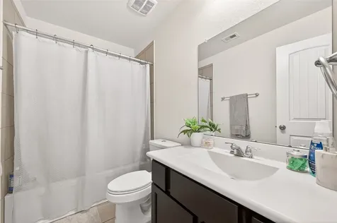 8 Landscape Court Conroe TX 77301