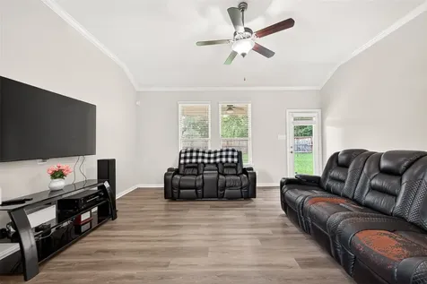 8 Landscape Court Conroe TX 77301