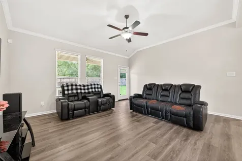 8 Landscape Court Conroe TX 77301