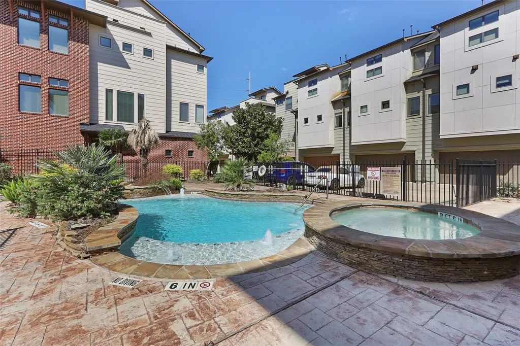 1905 Summer Street Houston TX 77007