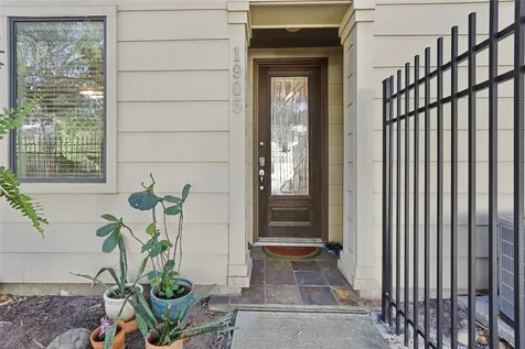 1905 Summer Street Houston TX 77007