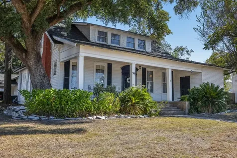 316 Brosig Avenue Navasota TX 77868