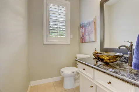 62 Pipers Walk Sugar Land TX 77479
