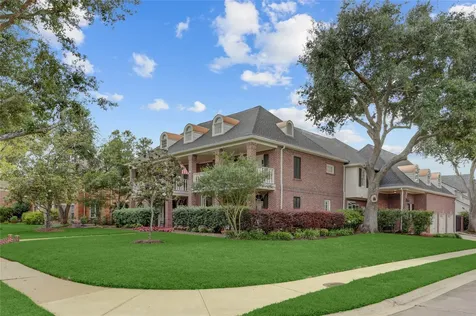 62 Pipers Walk Sugar Land TX 77479