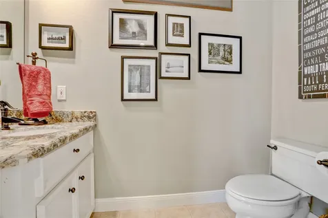 62 Pipers Walk Sugar Land TX 77479
