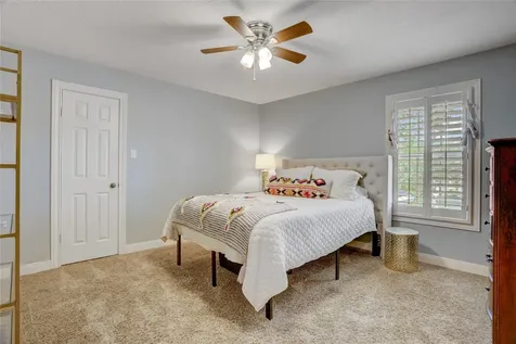 62 Pipers Walk Sugar Land TX 77479
