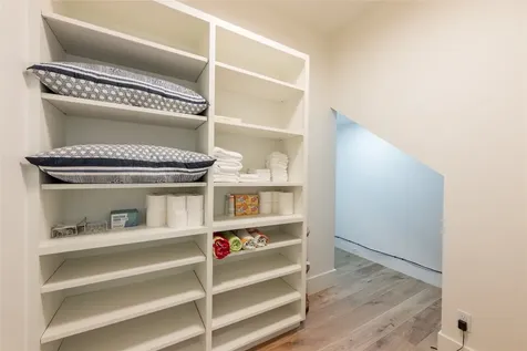 1311 Oahu Drive Tiki Island TX 77554