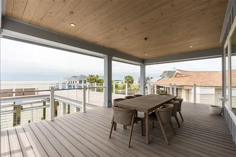1311 Oahu Drive Tiki Island TX 77554