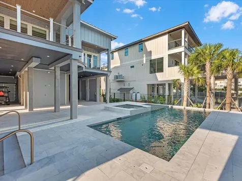 1311 Oahu Drive Tiki Island TX 77554