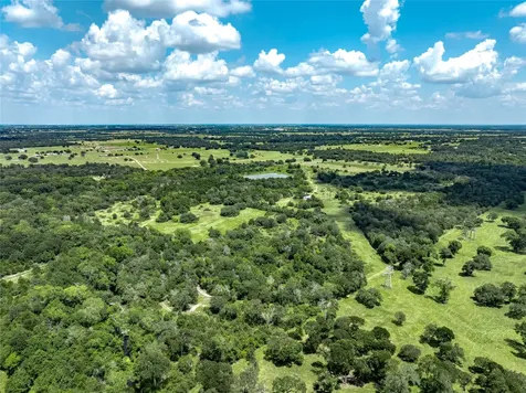 4900 Andreas Road Round Top TX 78954