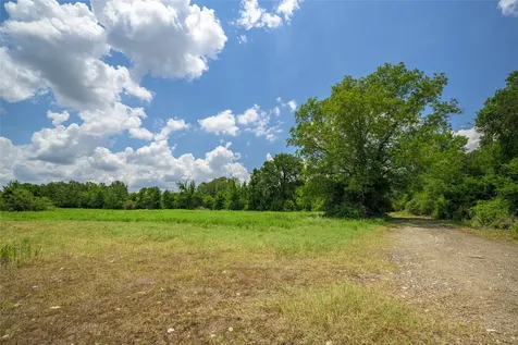 4900 Andreas Road Round Top TX 78954