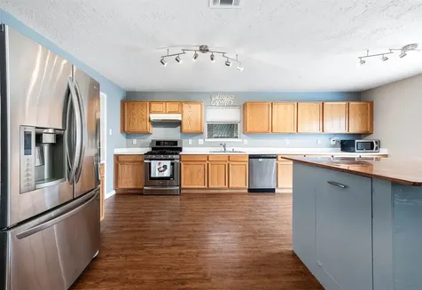 7906 Brookfield Street Baytown TX 77523