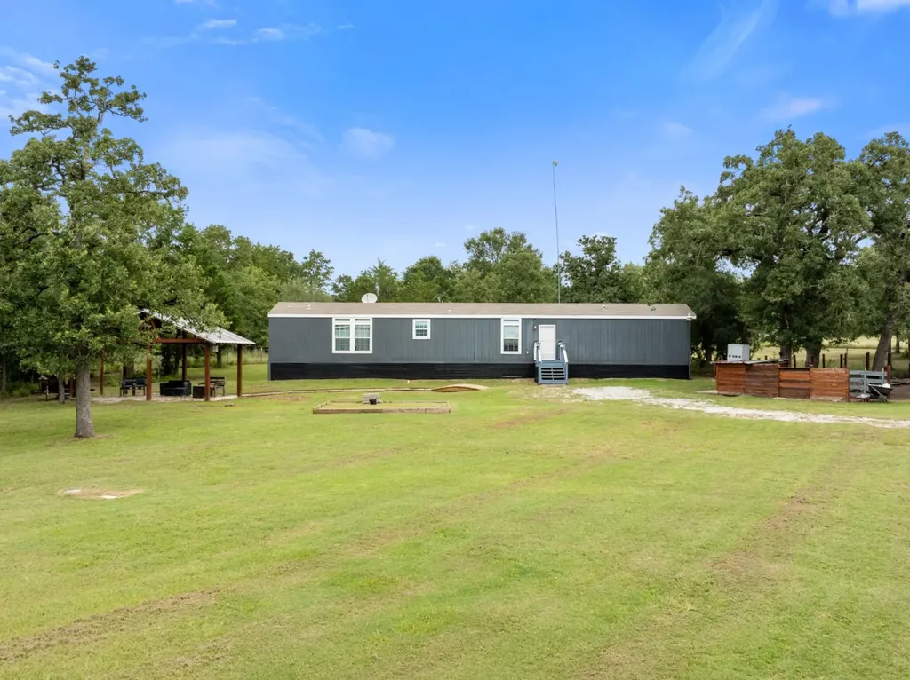 319 Berry Creek Drive Caldwell TX 77836