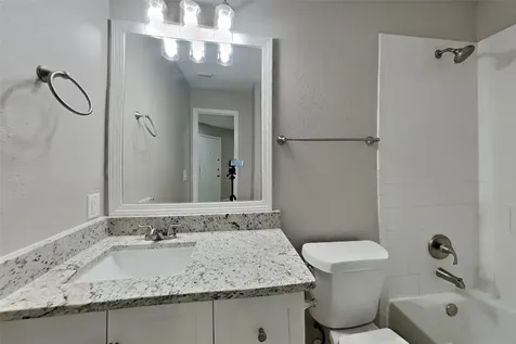 10202 Peridot Cove Houston TX 77095