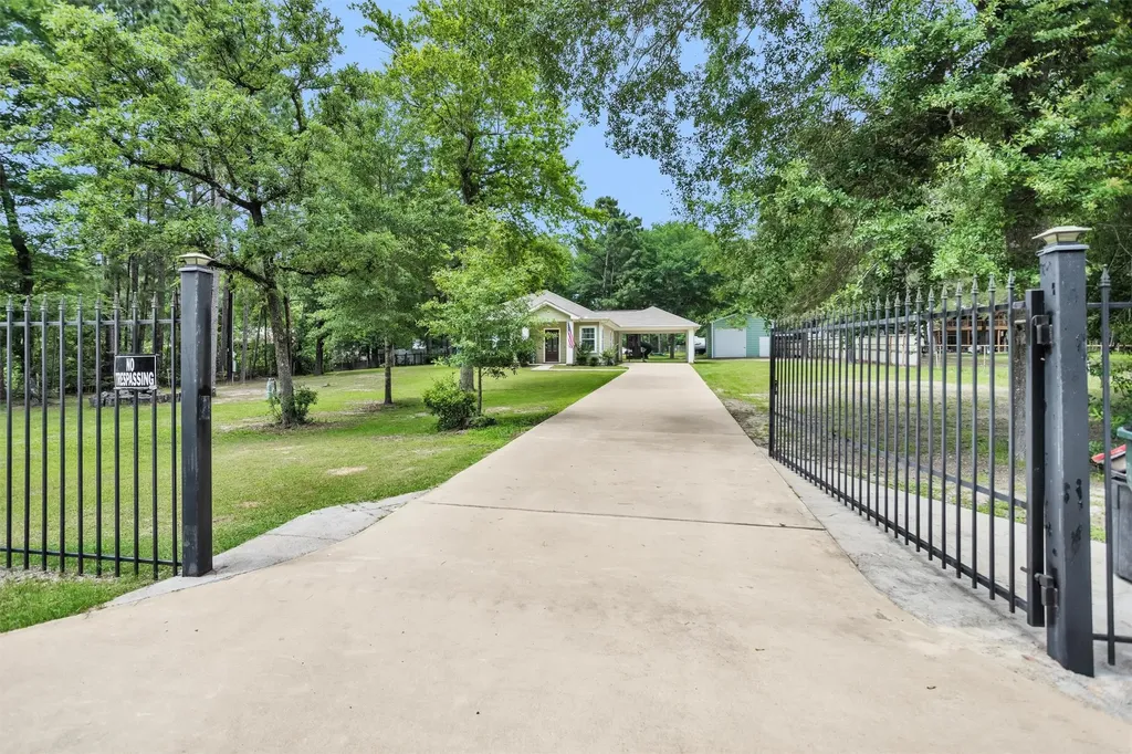 30806 Mellman Road Hempstead TX 77445