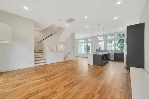 2104 Colorado Street Houston TX 77007