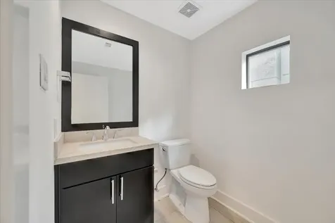 2104 Colorado Street Houston TX 77007