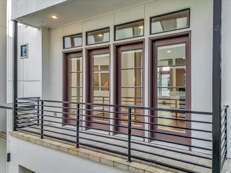 2104 Colorado Street Houston TX 77007