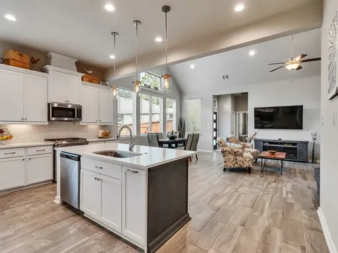 212 S Spotted Fern Drive Montgomery TX 77316