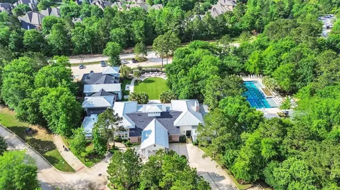 212 S Spotted Fern Drive Montgomery TX 77316