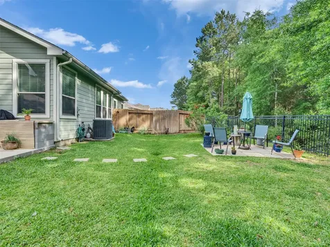 212 S Spotted Fern Drive Montgomery TX 77316