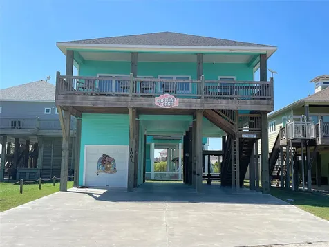 1001 S Stingaree Drive Crystal Beach TX 77650