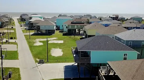 1001 S Stingaree Drive Crystal Beach TX 77650