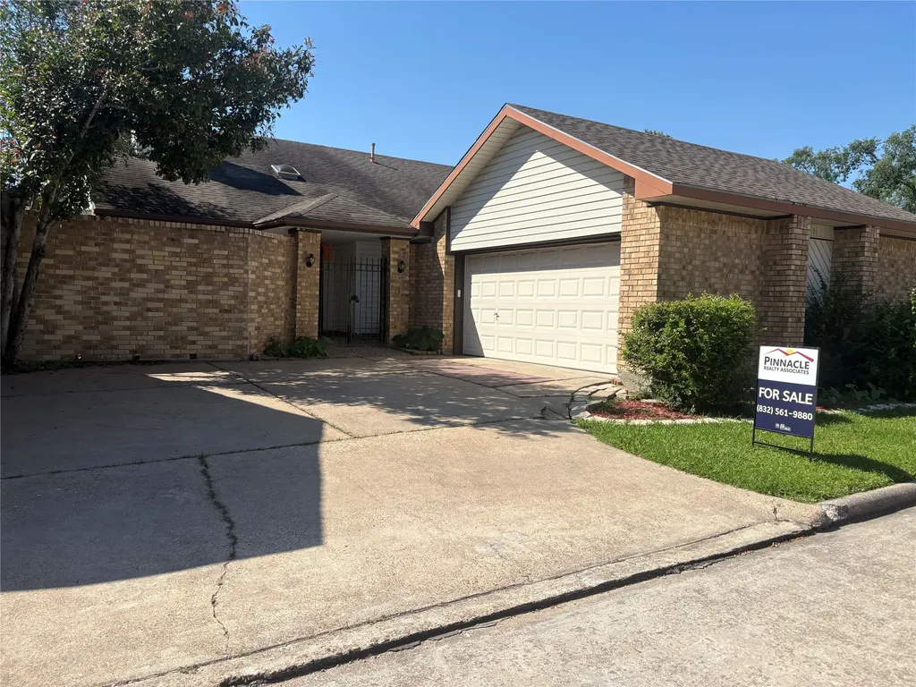 1723 Plumbwood Way Houston TX 77058