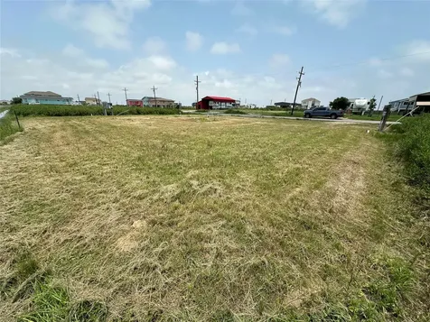 1215 W Canal Crystal Beach TX 77650