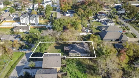 1039 Marcolin Street Houston TX 77088