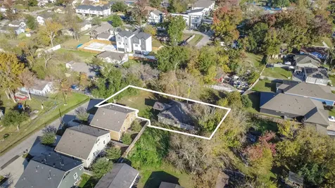 1039 Marcolin Street Houston TX 77088