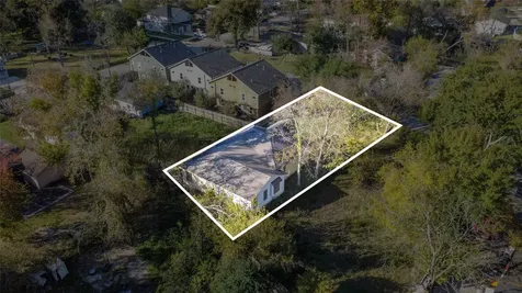 1039 Marcolin Street Houston TX 77088