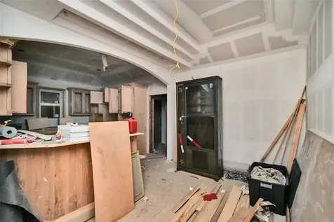 1039 Marcolin Street Houston TX 77088
