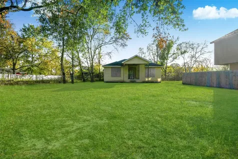 1039 Marcolin Street Houston TX 77088