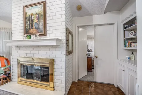 4613 Country Club View Baytown TX 77521