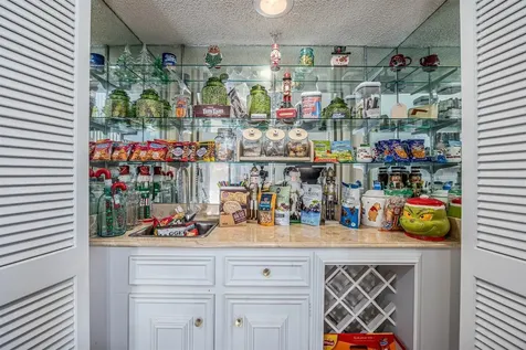 4613 Country Club View Baytown TX 77521