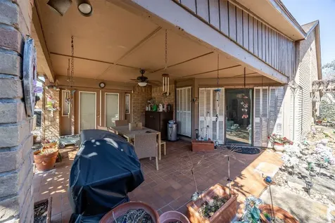 4613 Country Club View Baytown TX 77521