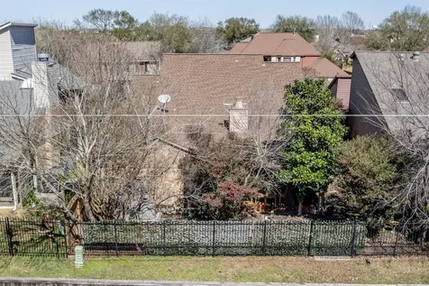 4613 Country Club View Baytown TX 77521