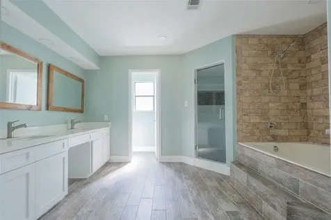 12515 Lazywood Street Pinehurst TX 77362